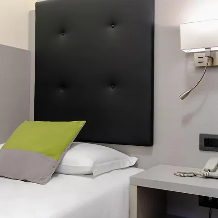 Aurora 3*