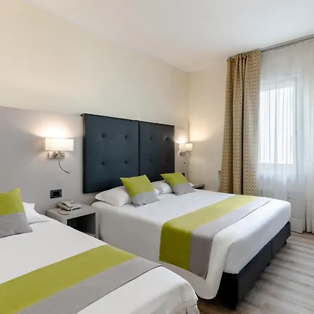 Aurora Hotel